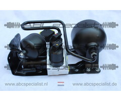 MERCEDES-BENZ Mercedes SL-Class R230 ABC Complete Valve Block with front & rear pressure accumulators A2203200358 A2203280031