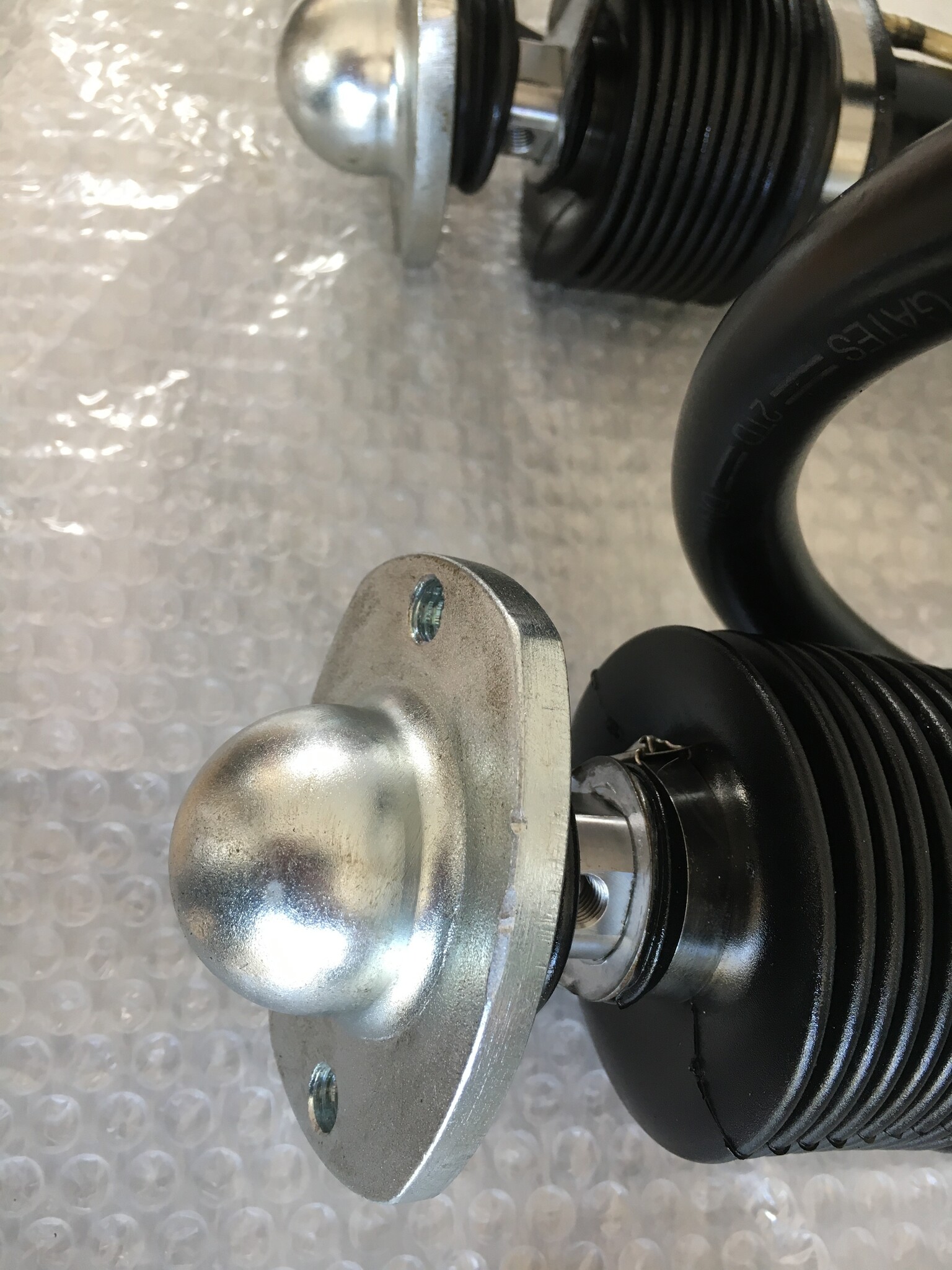 MERCEDES BENZ W126 HPF2 strut shock absorber 560 SEL SEC Rear Left (N/S)