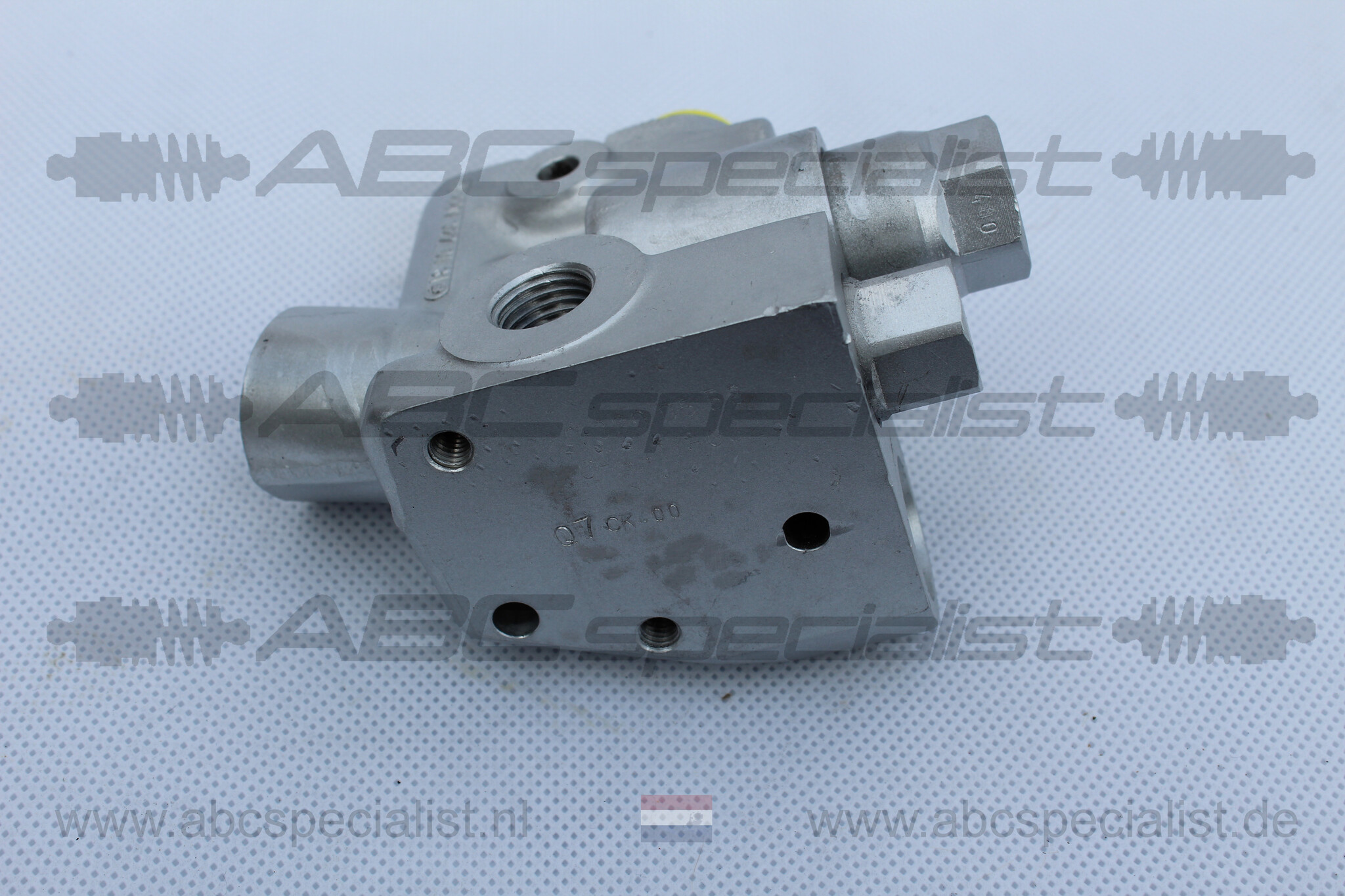 MERCEDES-BENZ Mercedes CL-Class C215 ABC valve pressure relief valve spare A2203200558 A2203270131
