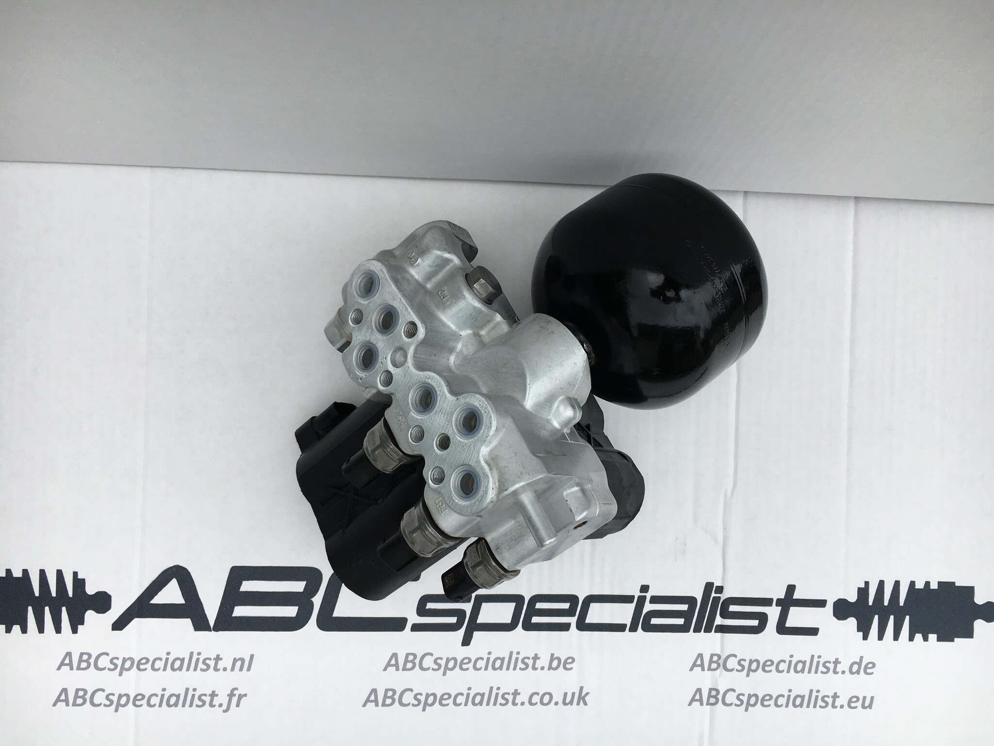 MERCEDES BENZ Classe SL R230 ABC Blocco Valvola A2213200258 A2213200958 Anteriore unità completa