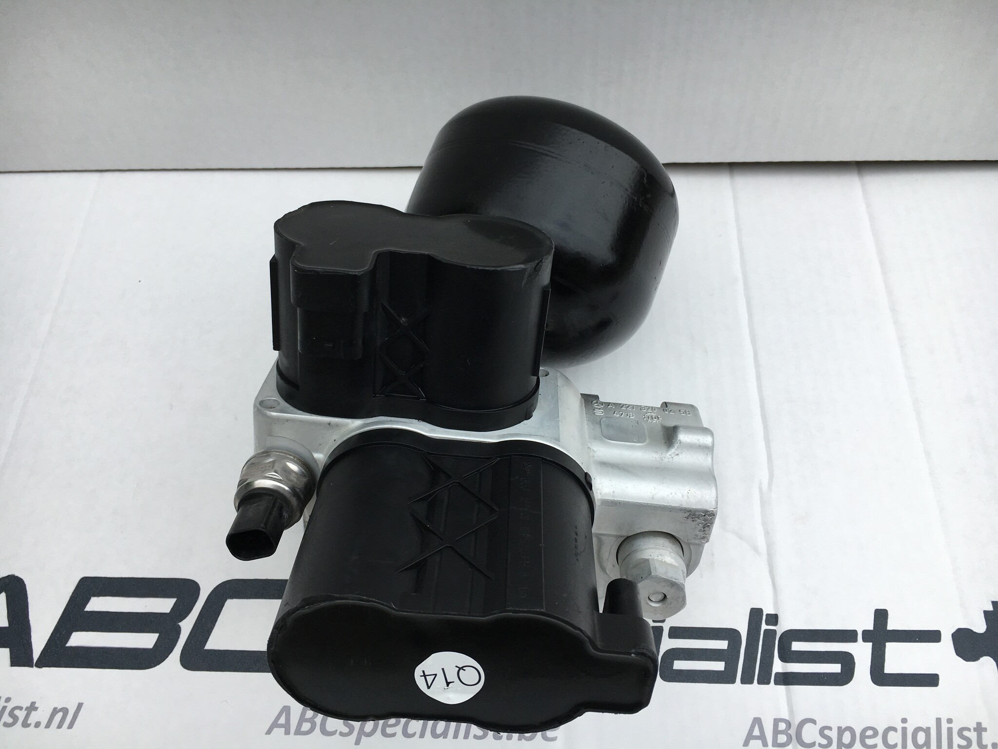 MERCEDES BENZ Classe SL R230 ABC Blocco Valvola A2213200258 A2213200958 Anteriore unità completa