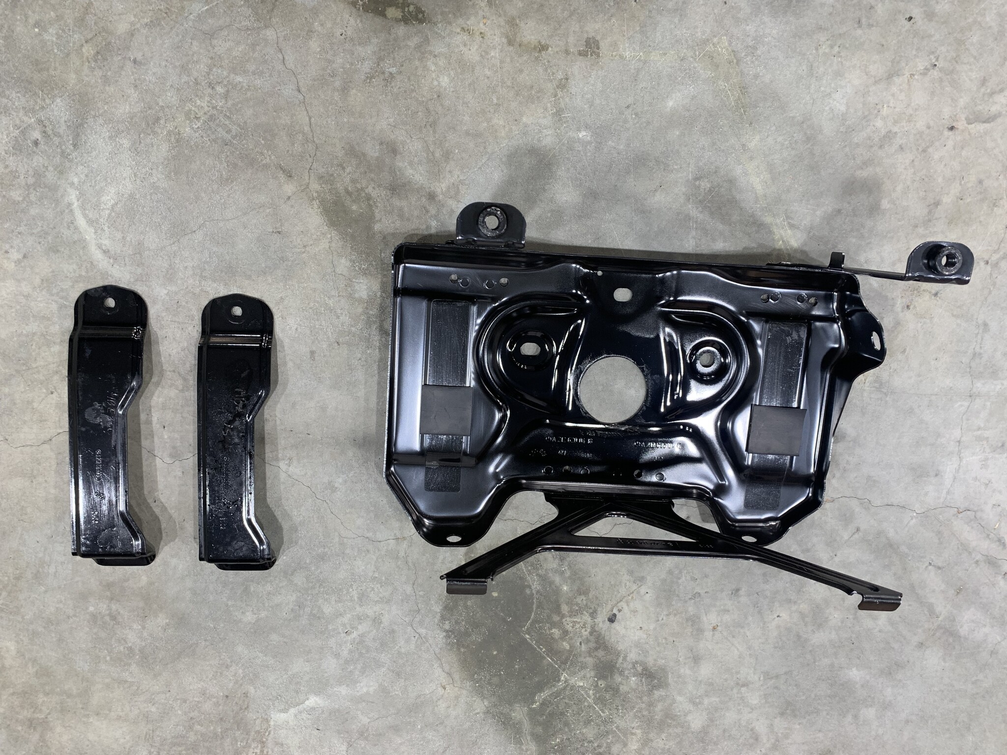 MERCEDES BENZ Hybrid Li-Ion battery W212 E300h E400h E 300 400 h BlueTEC HYBRID bracket