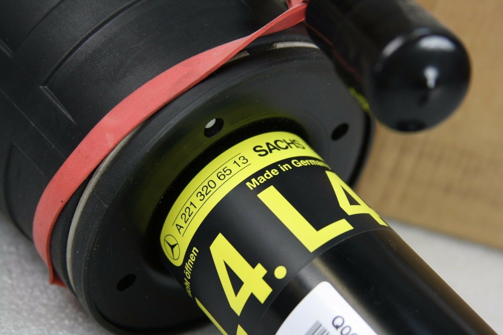 MERCEDES BENZ S-Klasse W221 ABC Stoßdämpfer Federbein Vorne Links - Modell <10.2006e Links - Copy