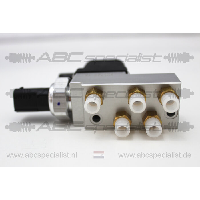 MERCEDES-BENZ Mercedes E-Klasse W211 S211 Airmatic Ventiel A2113200158