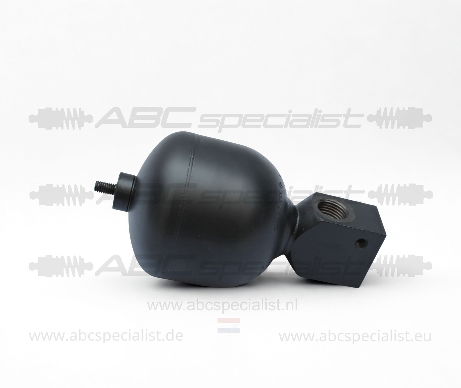 MERCEDES-BENZ Mercedes ABC return pressure accumulator for S-Class W220 CL-Class C215 SL-Class R230 A2203200415