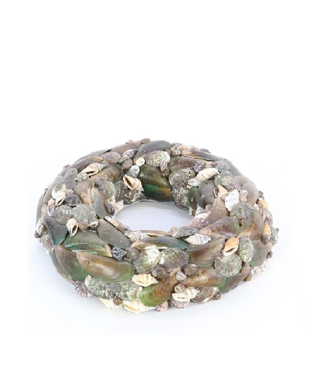 Natural shell wreath | Diameter 30 centimetres | Order per wreath