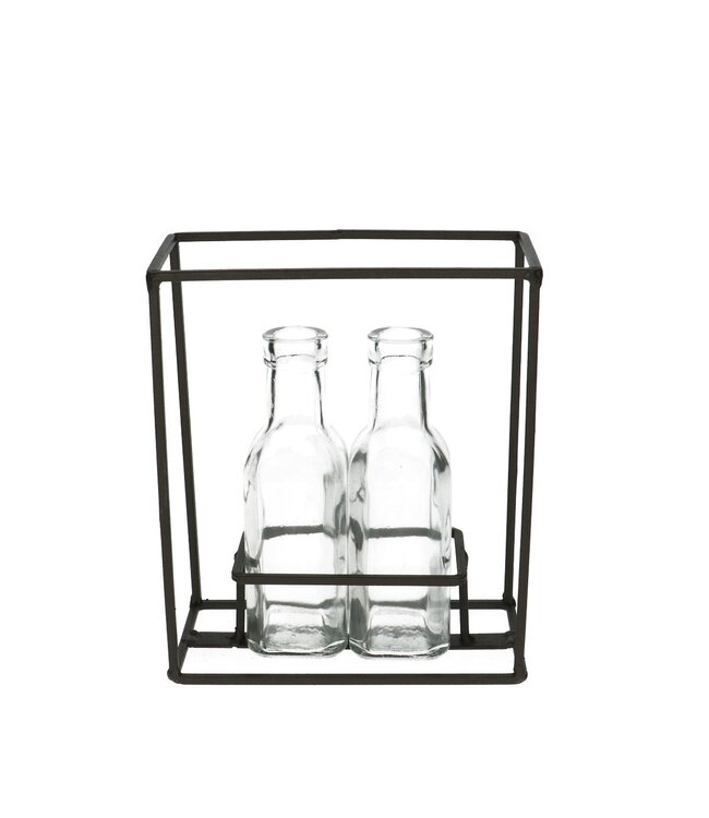 2 Glasflaschen in schwarzem Metallgestell | Min. Durchmesser 3 Zentimeter max. Durchmesser 5 Zentimeter | Höhe 16 Zentimeter | Bestellbar pro 6 Stück