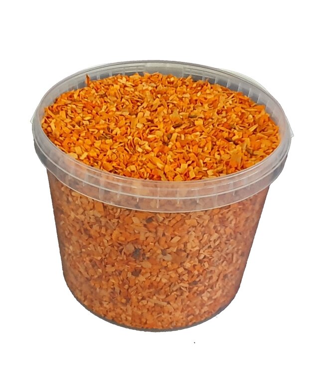 Wood chips orange | bucket capacity 10 litres | Order by bucket