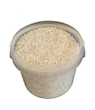 QC White granulate | 9 - 13 millimetre fine stones | 3 litres per bucket | Per bucket