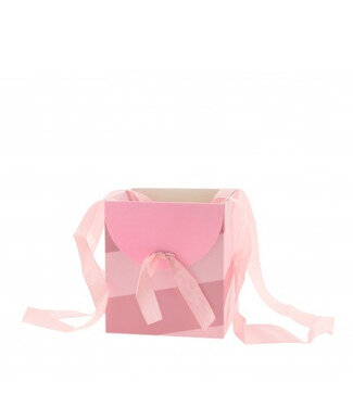 4A Pink bags Muse | Dimensions 16 x 16 x 18 centimetres | Per 10 pieces