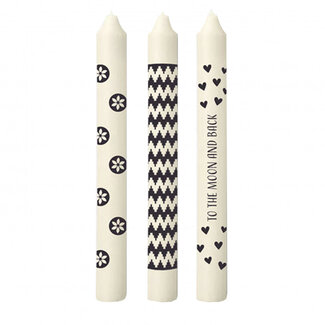4A Kaars Assortiment "To the moon and back  | Kleur: Zwart Wit | Diameter 2.2 centimeter | Lengte 20 centimeter | Per 3 kaarsen