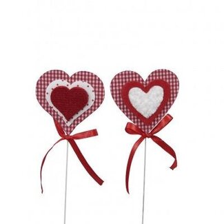 4A Fabric Heart Stick | Colour: Red | Length ± 20 centimetres | Diameter 6.5 centimetres | Per 18 sticks