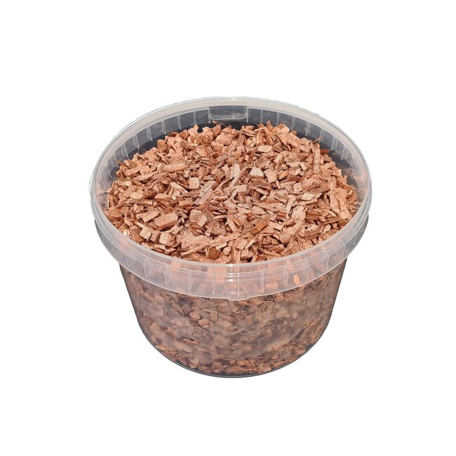 Wood chips in reusable bucket | Colour: Copper-coloured | Length 5 - 8 millimetres | Bucket content 3 litres | Per bucket