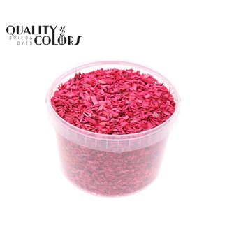 QC Wood Chips in Reusable Bucket | Colour: Cherry-Coloured | Diameter 5 - 8 millimetres | Content 3 litres | Per bucket