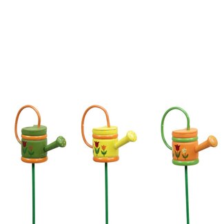 4A Gießkanne am Stab | Farbe: Gemischte Farben | Durchmesser 7 centimeter | Länge ± 20 centimeter | Pro 12 Pflanzstecker