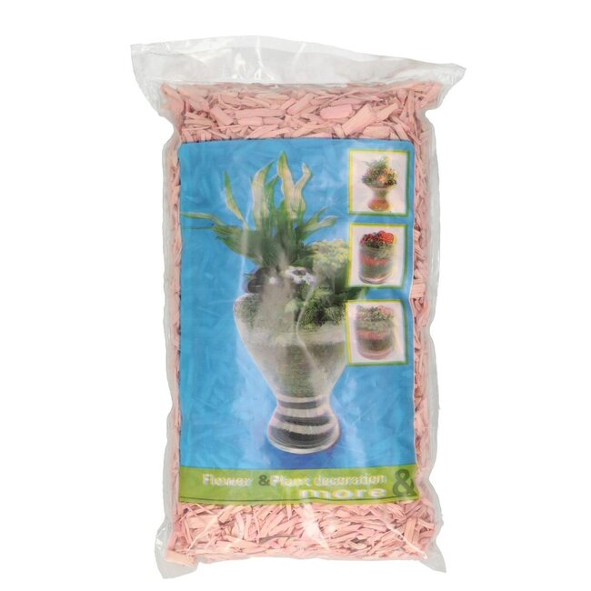 Wood chips | Colour: Light pink | Diameter 10 - 20 millimeter | Contents 5 liter | Per bag