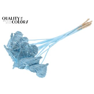 QC Rotan Lata Hart op Stok | Kleur: Lichtblauw | Platte Bijsteker | Diameter hart 8 centimeter | Lengte ± 50 centimeter | Per 10 bijstekers