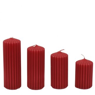 4A Bougies cylindriques rainurées Set de 4 | Couleur : Rouge | Diamètre 5 centimètres | Hauteur 14 centimètres | Par set