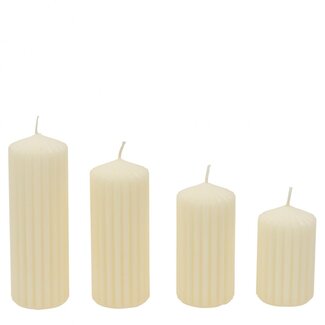 4A Geribbelde Stompkaars Set van 4 | Kleur: Crème | Diameter 5 centimeter | Hoogte 14 centimeter | Per set
