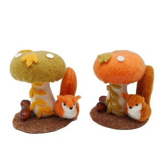 HBXD Squirrel under Mushroom 2ass. H11