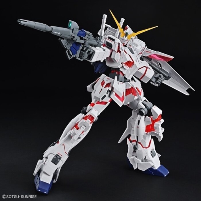 Bandai Gundam MS Mega Size Unicorn Gundam Destroy Mode 1/48 Model Kit