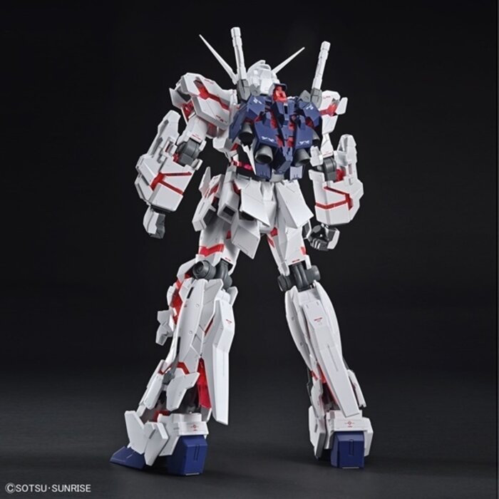 Bandai Gundam MS Mega Size Unicorn Gundam Destroy Mode 1/48 Model Kit