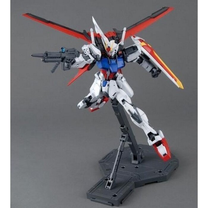 Bandai Gundam MG 1/100 Aile Strike Gundam 18cm