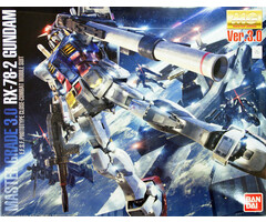 Bandai Gundam MG 1/100 RX-78-2 Gundam Ver 3.0 Model Kit 18cm
