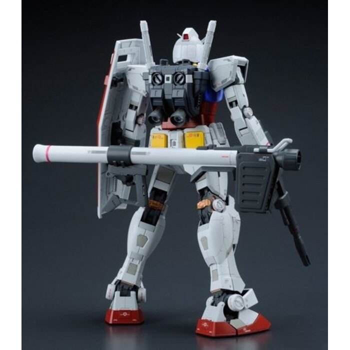 Bandai Gundam MG 1/100 RX-78-2 Gundam Ver 3.0 Model Kit 18cm