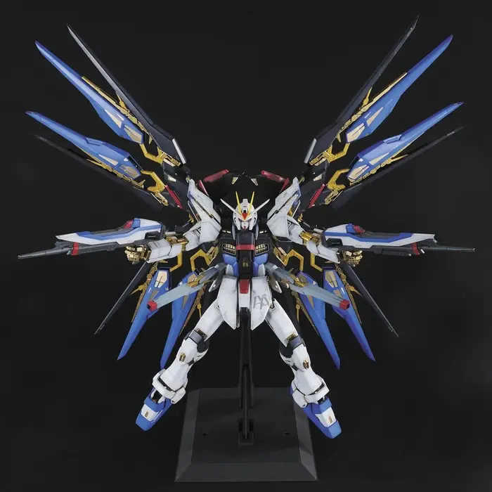 Bandai Gundam Strike Freedom PG 1/60 Model Kit