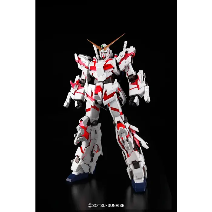 Bandai Gundam PG Full Psycho-Frame Prototype Unicorn Gundam 1/60 Model Kit