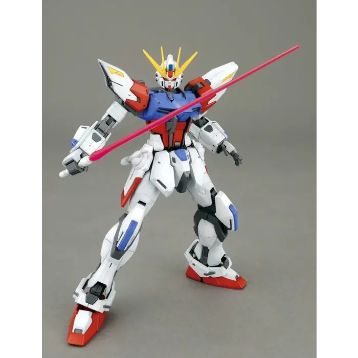 Bandai Gundam Build Fighters MG 1/100 Strike Gundam Full Pack Model Kit