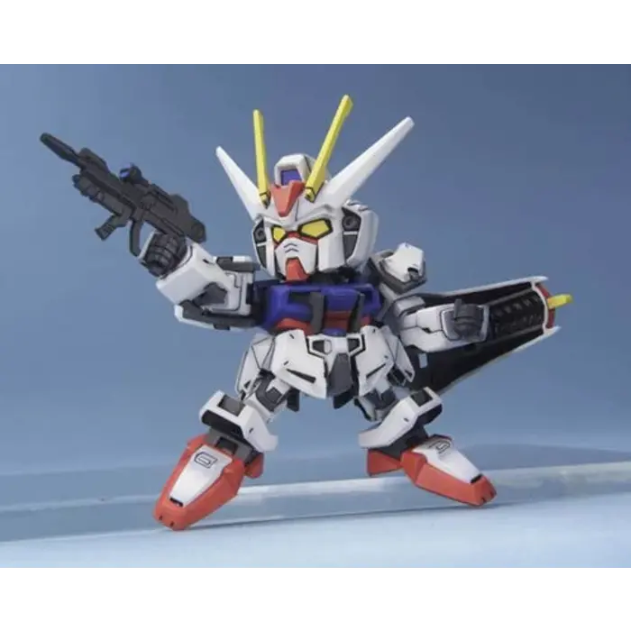 Bandai Gundam SD BB 246 Strike Gundam Model Kit