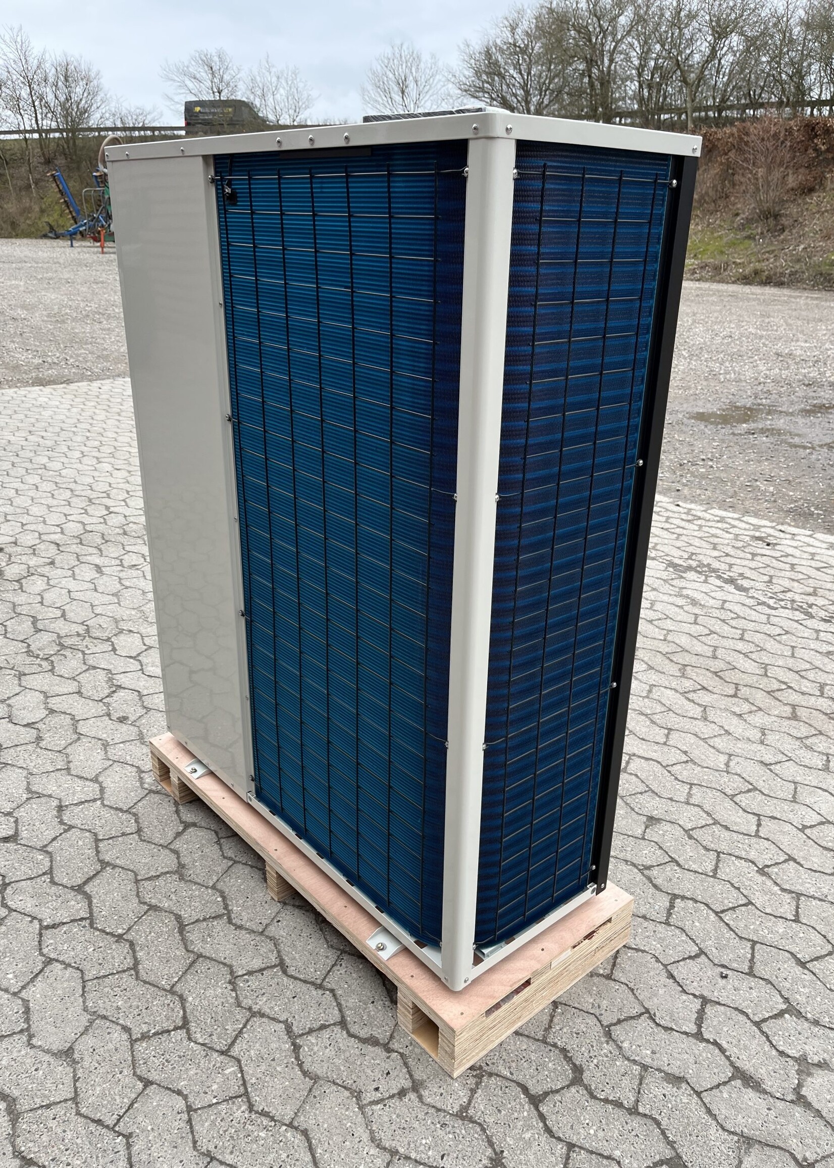 SPRSUN SPRSUN Heat Pump CGK-060V3L-B SERIES (22 kW) EVI Air/Water Monoblock
