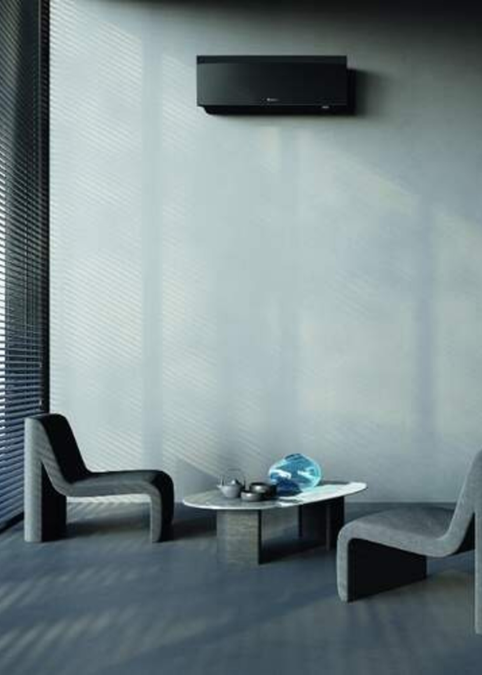 DAIKIN Daikin Emura indoor unit 2.5 kW R32 matt black (including IR remote control and WiFi)