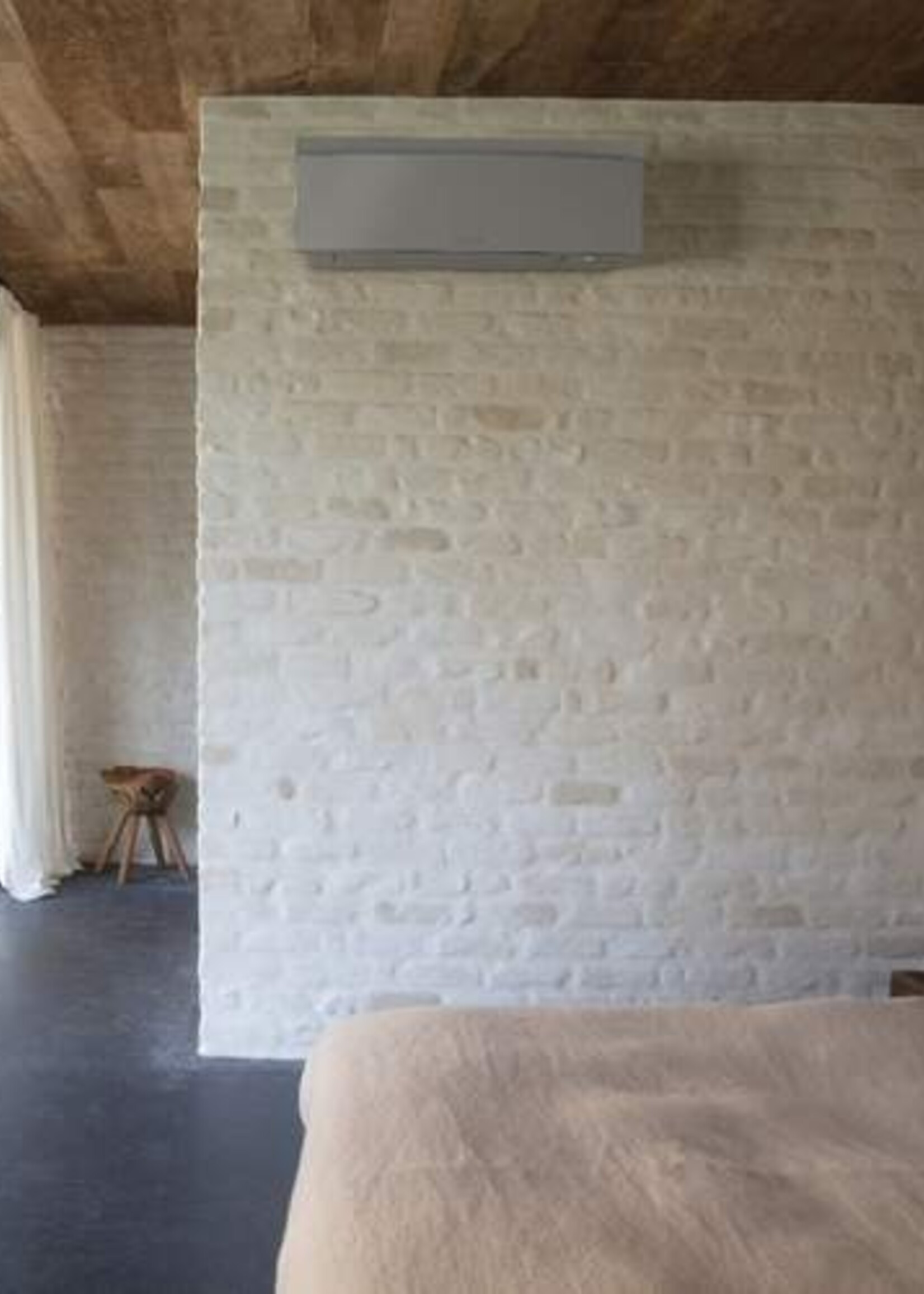DAIKIN Daikin Emura indoor + outdoor unit 2.0 kW set silver R32 (including IR remote control and WiFi)