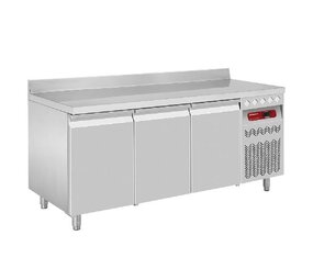 Diamond Geventil.koeltafel  3 deur.gn1 1 405l Diamond Geventil.koeltafel  3 deur.gn1 1 405l