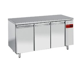 Diamond Vriestafel, geventileerd, 3 deuren gn 1 1, (zonder groep) Diamond Vriestafel, geventileerd, 3 deuren gn 1 1, (zonder groep)