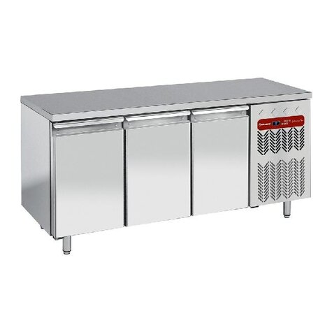 Diamond Diepvriestafel, geventileerd, 3 deuren gn 1 1 | TG3B/H-R2 Diamond Diepvriestafel, geventileerd, 3 deuren gn 1 1 | TG3B/H-R2