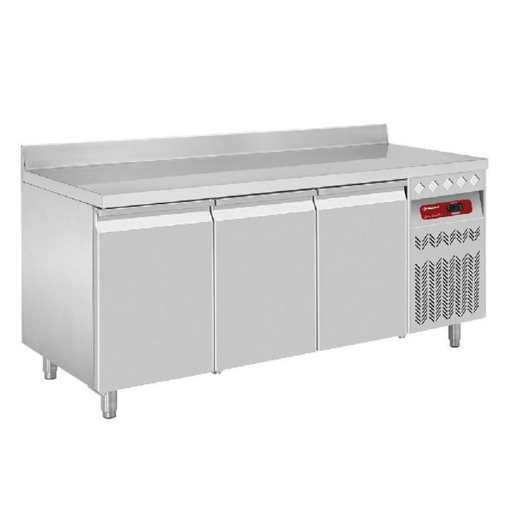 Diamond Wand- koeltafel geventileerd, 3 deuren gn 1 1, 405 liter | DT178/P9A Diamond Wand- koeltafel geventileerd, 3 deuren gn 1 1, 405 liter | DT178/P9A