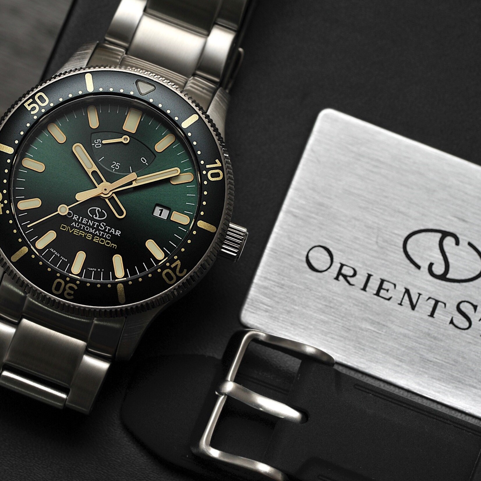 Orient Orient Star re-au0307e00b orient star - diver horloge 20ATM