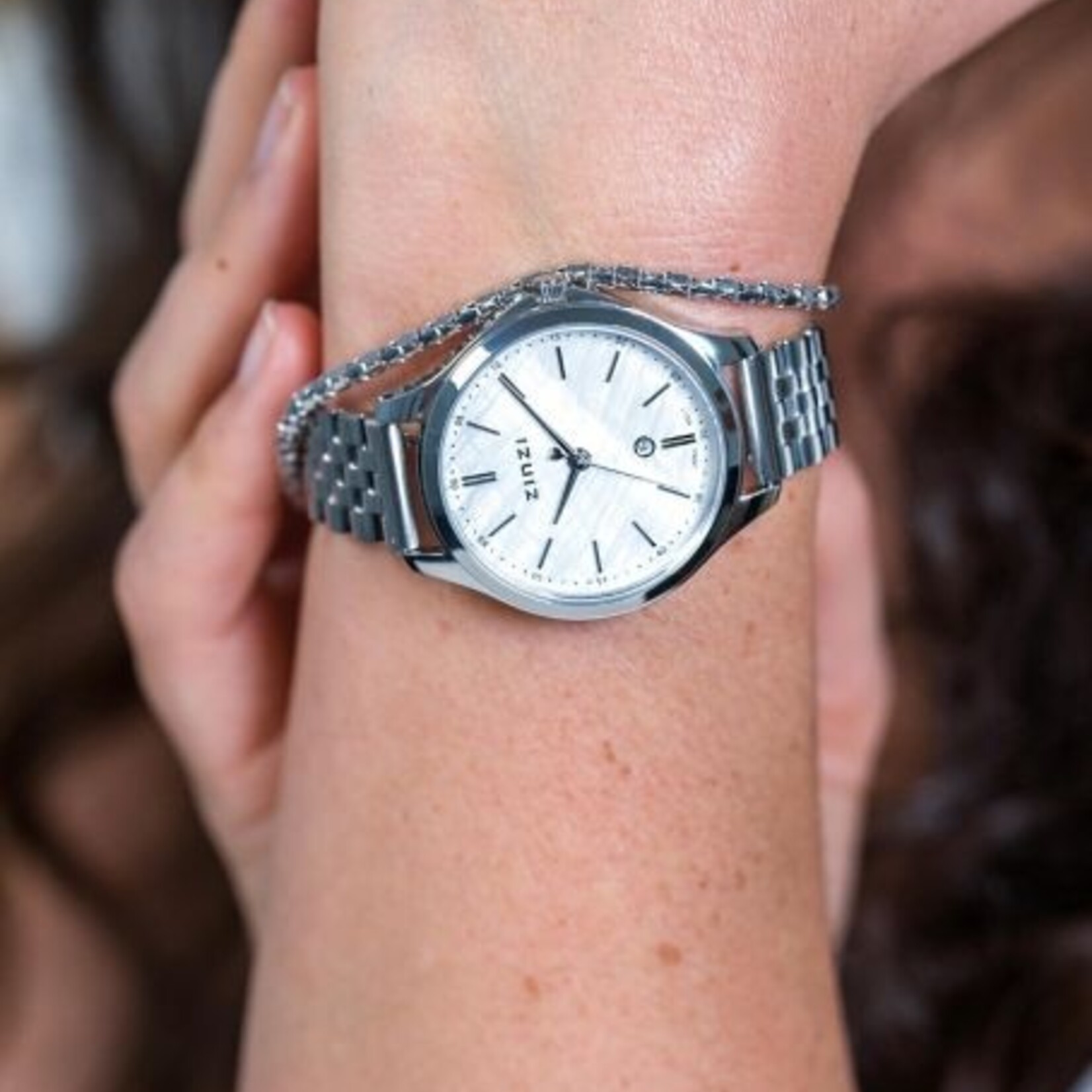 Zinzi ZINZI Classy horloge 34mm witte parelmoer wijzerplaat stalen kast en band datum ziw1017