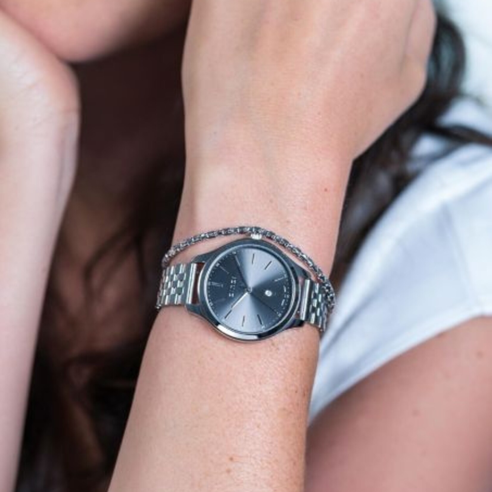 Zinzi ZINZI Classy horloge 34mm grijze wijzerplaat stalen kast en band, datum ziw1024