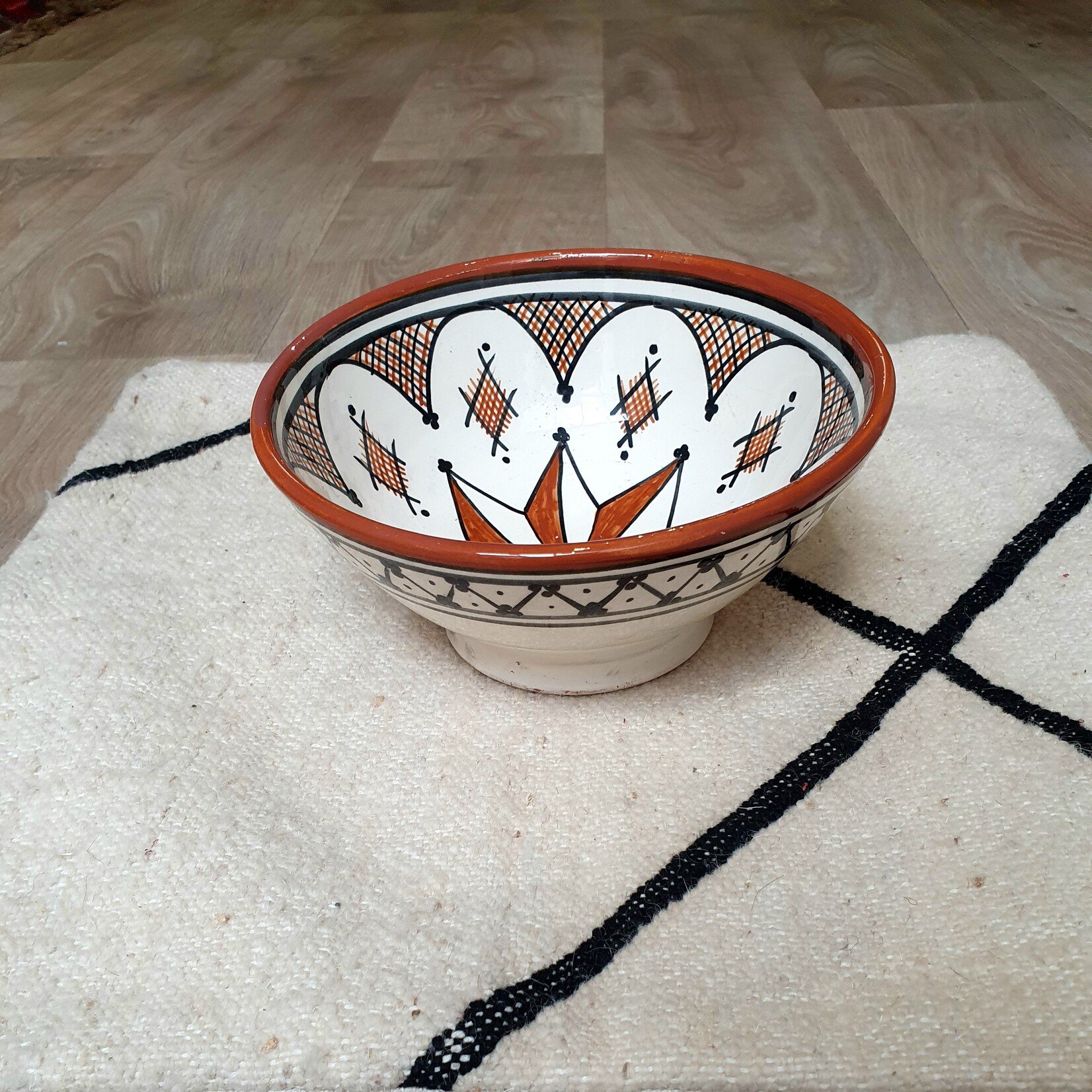 Artisanal terracotta salad bowl made and painted by hand