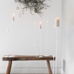 K'willeminhuis De dunne kandelaar L wit