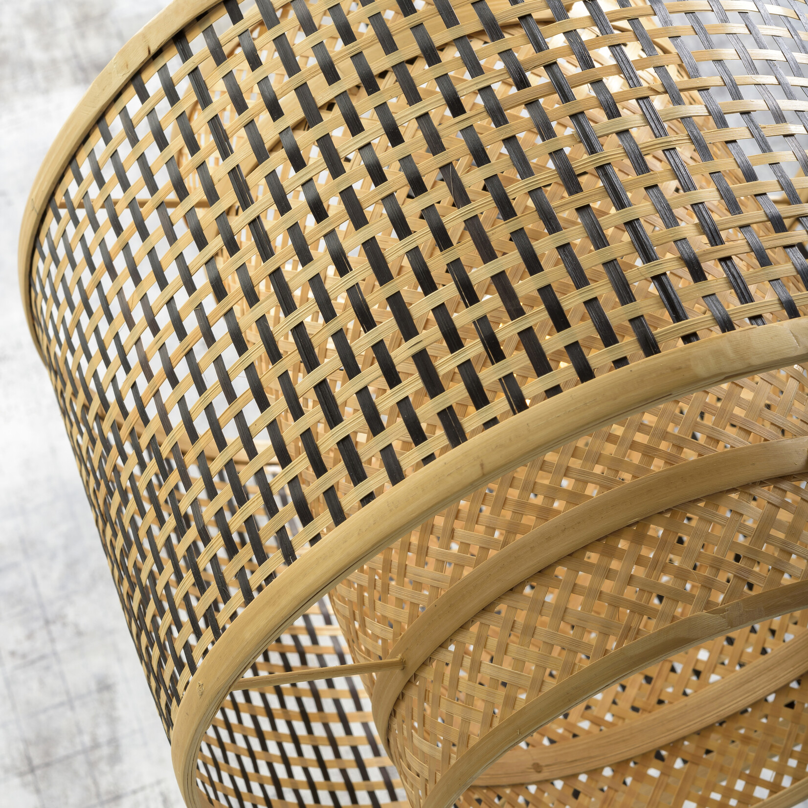 Good&Mojo Bhutan vloerlamp geknikt - natural/black S