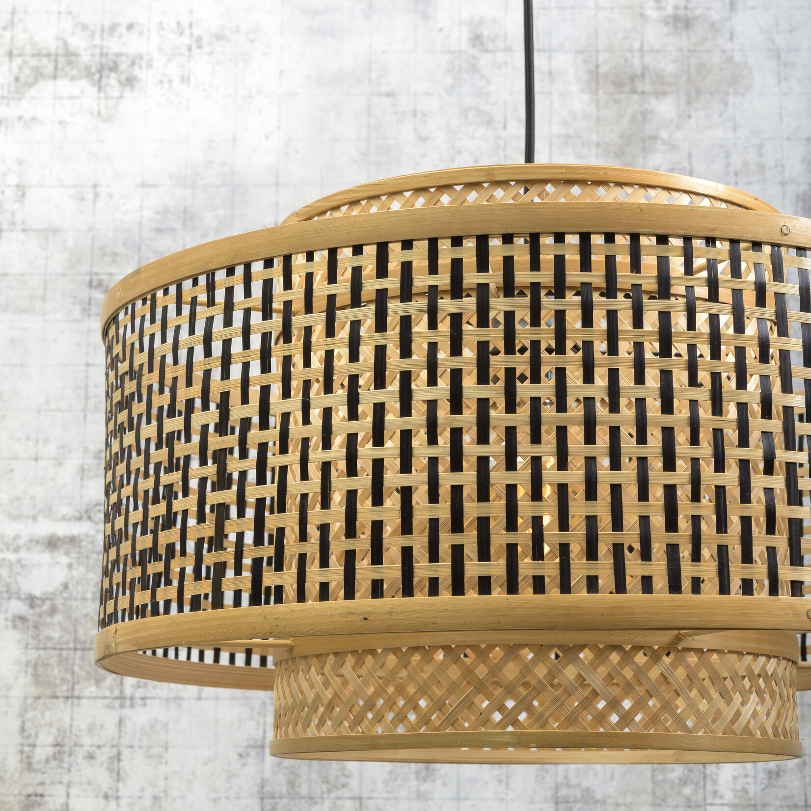 Good&Mojo Bhutan vloerlamp geknikt - natural/black L