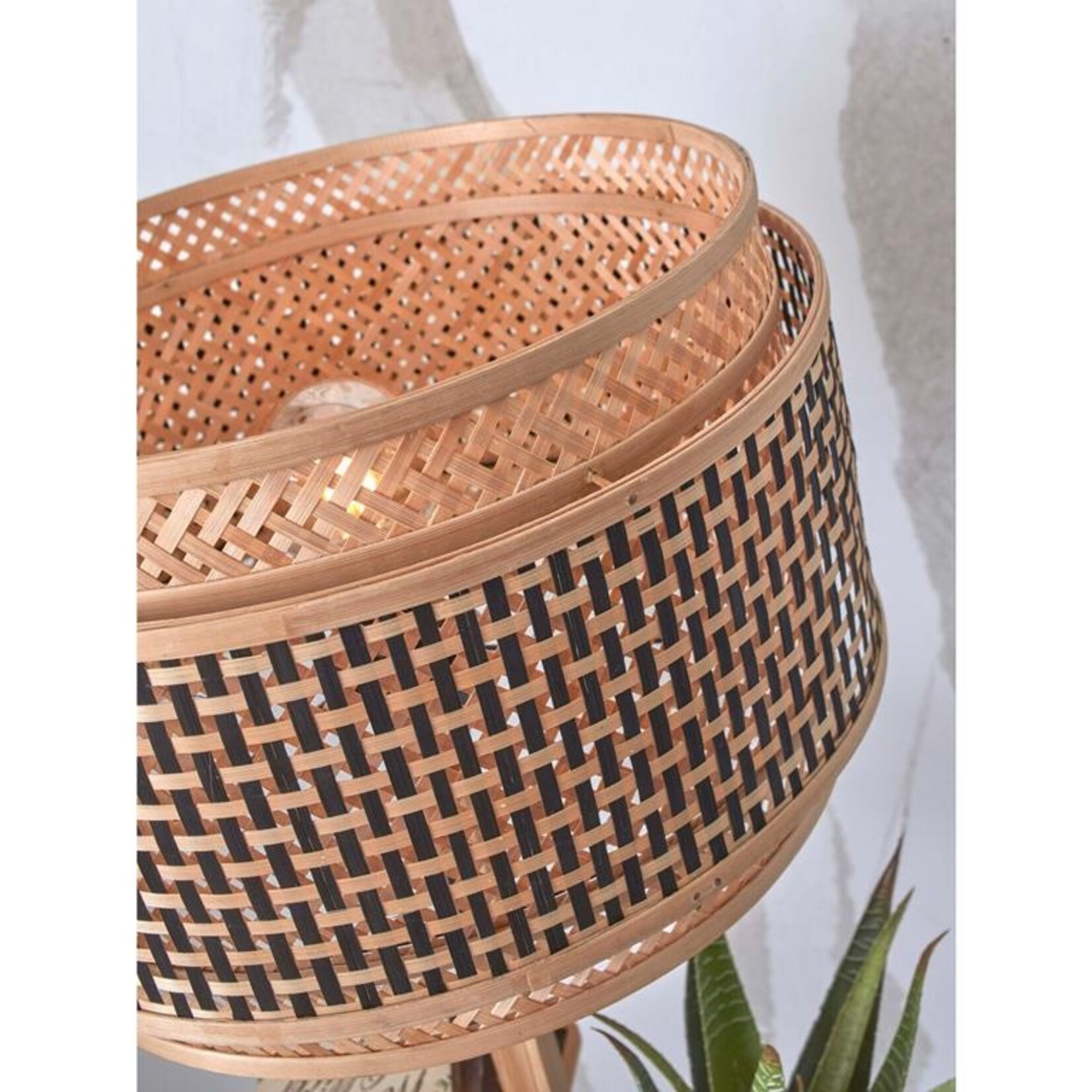 Good&Mojo Bhutan vloerlamp met plankje - naturel frame