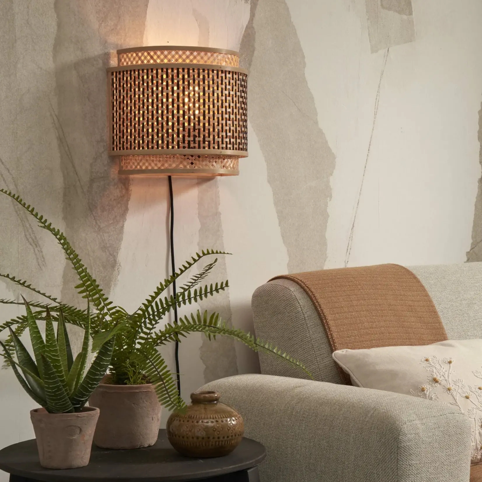 Good&Mojo Bhutan halve wandlamp - natural/black L