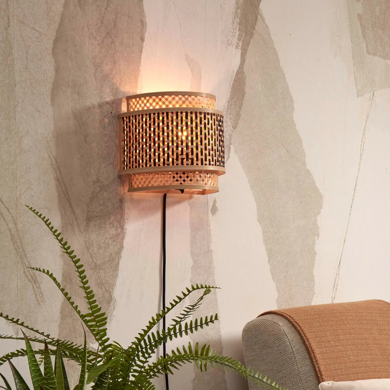 Good&Mojo Bhutan halve wandlamp - natural/black S